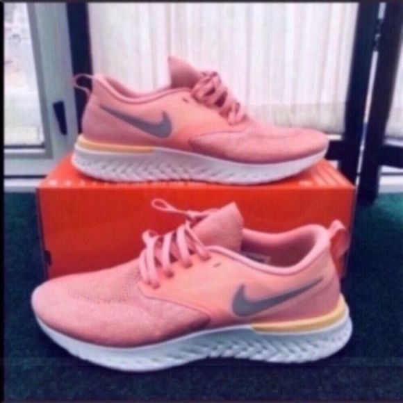 Nike Odyssey React 2 Flyknit Pink Quartz NEW - Picture 3 of 14